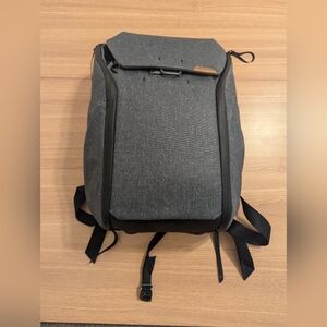 Peak Design V2 20L backpack